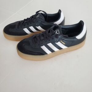 VGUC Adidas Samba